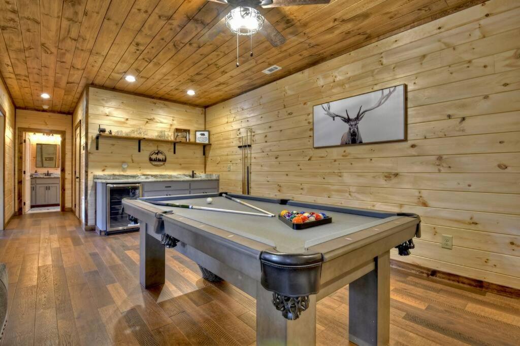 فيلا Rosewood Retreat - Hot Tub Fire Pit Pool Table بلو ريدج المظهر الخارجي الصورة