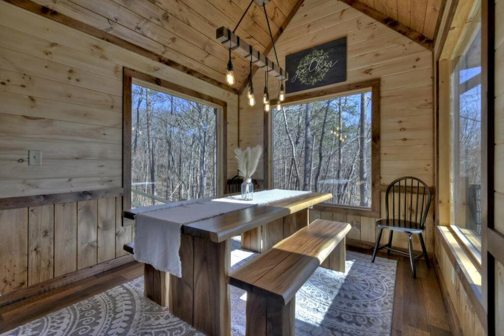 فيلا Rosewood Retreat - Hot Tub Fire Pit Pool Table بلو ريدج المظهر الخارجي الصورة