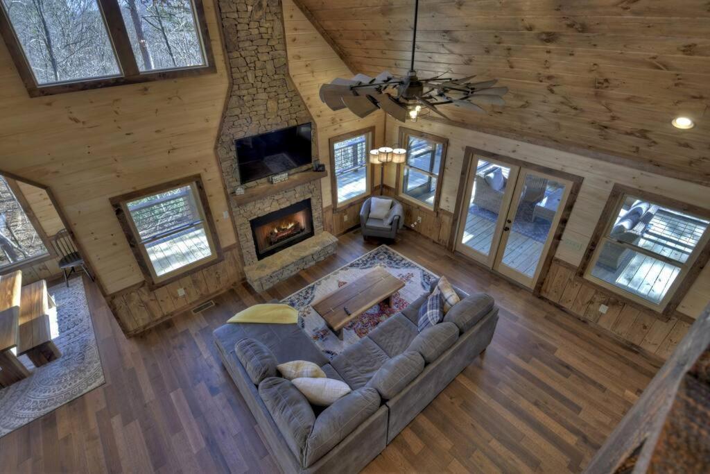 فيلا Rosewood Retreat - Hot Tub Fire Pit Pool Table بلو ريدج المظهر الخارجي الصورة
